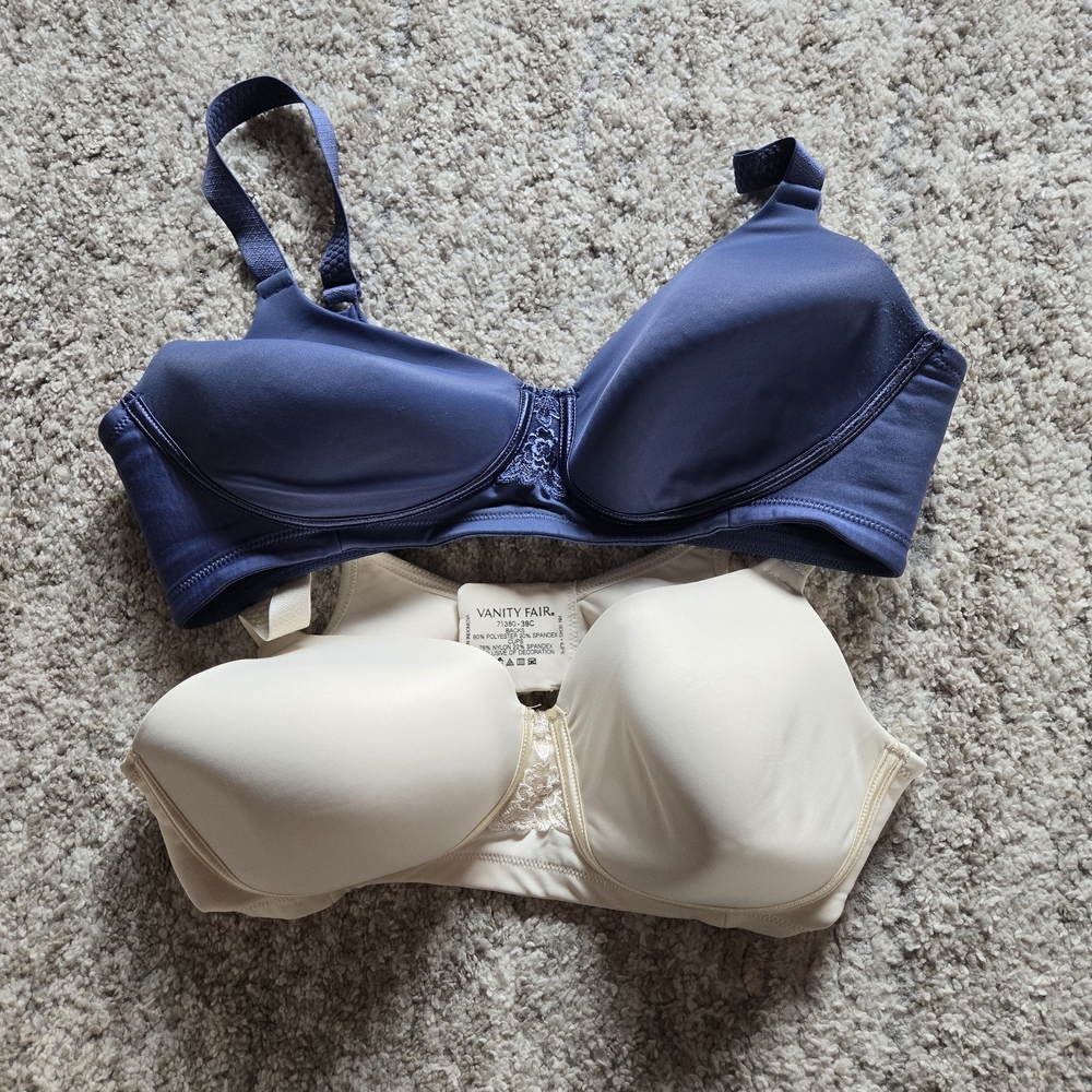 Lot Of 2 38C Vanity Fair Elegant Navy and Ivory Bras